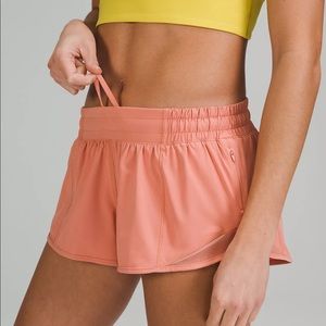 LULULEMON Hotty Hot Lined Short Size 6